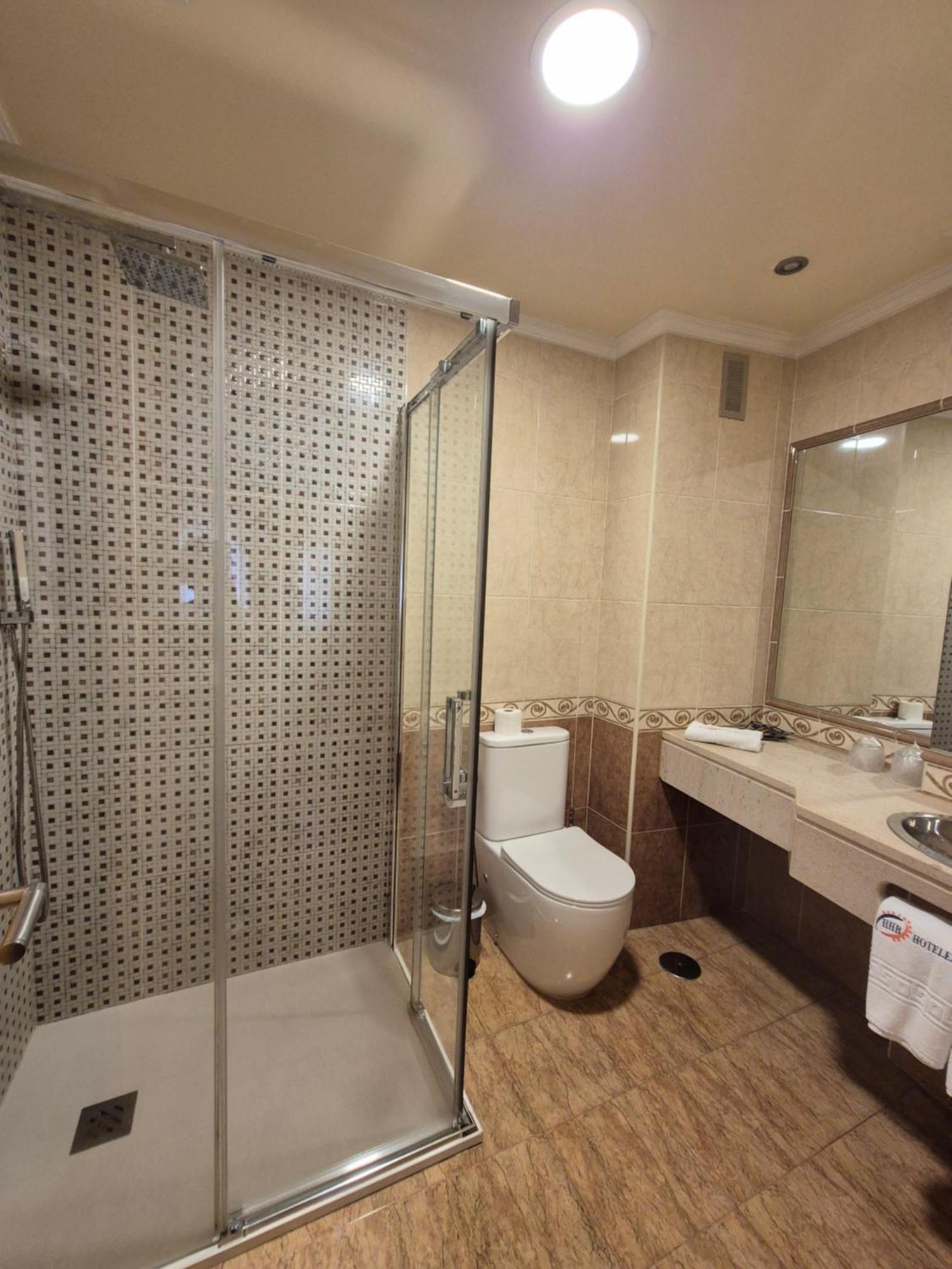 Hotel Hhb Pontevedra Confort Екстериор снимка