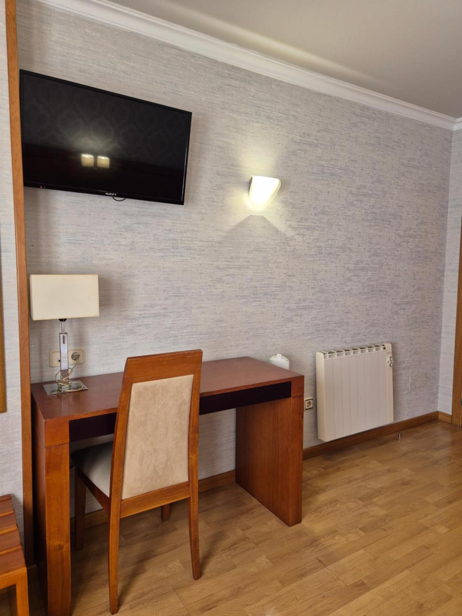 Hotel Hhb Pontevedra Confort Екстериор снимка